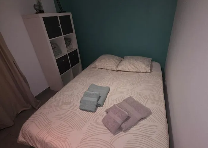 Jolie T2 Avec A Proximite Apartman