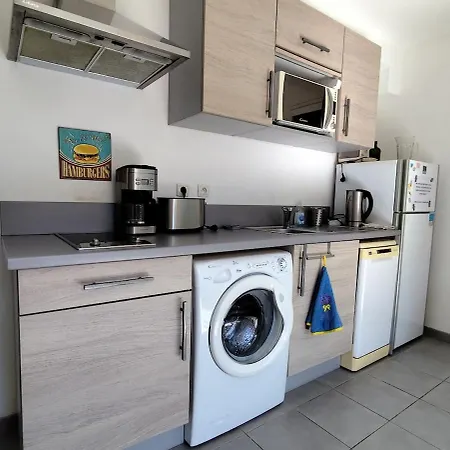 Jolie T2 Avec A Proximite Апартаменты *