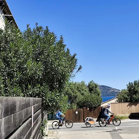 Jolie T2 Avec A Proximite * Йер