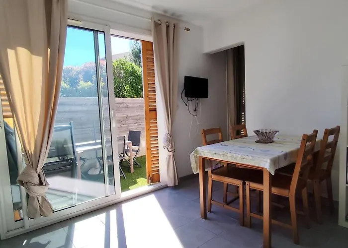 Jolie T2 Avec A Proximite Apartment