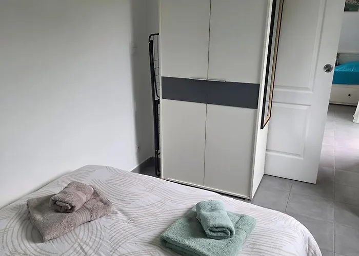 Apartment Jolie T2 Avec A Proximite Hyeres